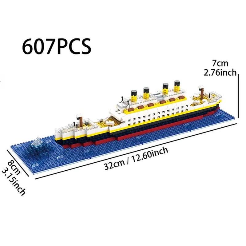 Titanic Creative Luxury Iceberg Cruise Ship Boat Wreck Set City DIY Model Building Blocks Bricks Toys for Children Adult Gift