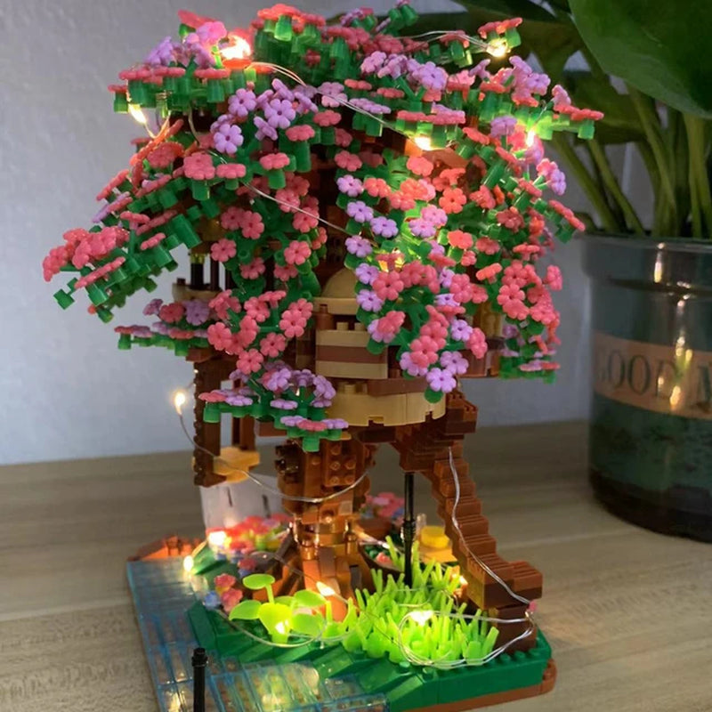 Mini Sakura Tree House